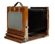 GOMZ: 'FK-13' 13 x 18cm tailboard camera, c. 1930, with Gomz N-51 210mm f4.5 lens [#5300308] and lens cap. - 4