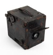 ADAMS & CO.: 'Videx' 3&frac14; x&nbsp;4&frac14;" plate SLR camera, c. 1903, with Hermagis Paris Anastigmat Magir 136mm f6.3 lens [#239224].