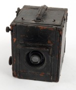 ADAMS & CO.: 'Videx' 3&frac14; x&nbsp;4&frac14;" plate SLR camera, c. 1903, with Hermagis Paris Anastigmat Magir 136mm f6.3 lens [#239224]. - 2