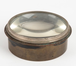 Nautical chart magnifier girt in brass with lens diameter of approx. 11cm, 19th century.