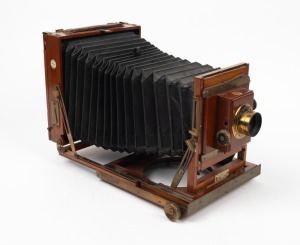 THORNTON-PICKARD: 'Imperial Triple Extension' 4¾ x 6½" plate field camera, c. 1910, with Wray London 3" W.A.R. lens [#4545] and Thornton-Pickard roller-blind shutter.