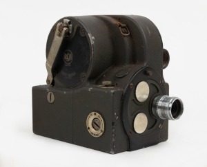 RCA VICTOR: Pioneering PR-25 Sound 16mm movie camera, c. 1932, with Taylor-Hobson 1" f1.9 lens. The world&rsquo;s first 16mm sound on film camera.