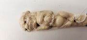 An antique Japanese envelope opener with carved ivory handle showing a monkey with Kabuki mask, Meiji Period, 19th/20th century, 26cm high - 3