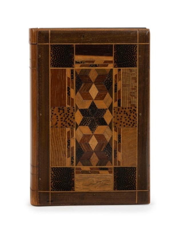 THOMAS GRIFFITHS of TAMBORINE MOUNTAIN, antique Australian book box, handsomely crafted in native Queensland rain forest timbers, early 20th century, 20.5cm high