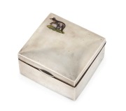 An antique sterling silver box with enamel wallaby decoration, lined in cedar, made in Birmingham, circa 1909, 5.5cm high, 9.5cm wide, 9.5cm deep