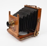 HOUGHTON: 'The Victo' 4&frac34; x 6&frac12;" plate&nbsp;field camera, c. 1900, with Busch's Rapid Aplanat No. Foc. 8" lens. - 2