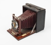GUNDLACH: 'Korona II' 125 x 95mm plate field camera, c. 1920s, with R. & J. Beck Koilos&nbsp;Isostigmar&nbsp;6.75" f6.3 lens [#116677]. - 3
