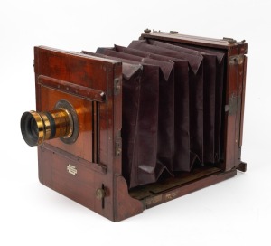 SWIFT & SON: 8½ x 6½" plate tailboard camera, c. 1880, with Swift & Son London Rapid Paragon lens [#516].