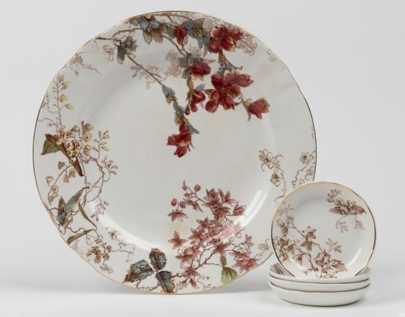 DOULTON BURSLEM "MANLY BEACH" pattern English porcelain dinner plate, together with a set of four matching sauce dishes, 19th century, (5 items), brown factory to base "Manly Beach, Doulton Burslem, England, H.M. & Co., Sydney", the plate 22.5cm wide