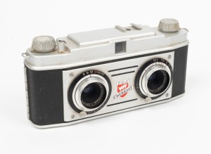 BELL & HOWELL: Type 1 Stereo Colorist stereo viewfinder camera, c. 1954, with twin Rodenstock Trinar 35mm f3.5 lenses.