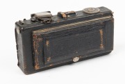 CONTESSA: Duchessa Stereo 45 x 107mm plate&nbsp;strut-folding stereo camera, c. 1913, with twin Tessar 65mm f4.5 lenses and&nbsp;Compur shutters. - 2