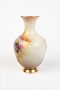 ROYAL WORCESTER antique English porcelain vase with hand-painted rose decoration, signed "R. AUSTIN", circa 1912, green factory mark to base, 18cm high - 2