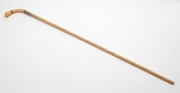 An antique walking stick with whale's tooth and baleen handle carved in the form of a dog's head, on a turned whalebone shaft, 19th century, ​​​​​​​93cm high - 3