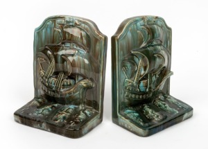 MASHMAN pair of pottery bookends with galleon decoration, 19cm high