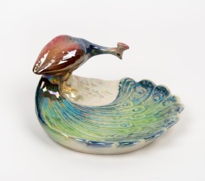 WEMBLEY WARE "Peacock" dish, stamped "Wembley Ware", ​​​​​​​6.5cm high, 14cm wide