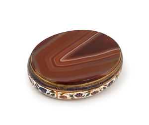 An antique French agate snuff box with floral enamel decoration, 19th century, ​​​​​​​8.5cm wide