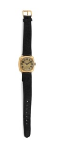 ROLEX vintage wristwatch with manual movement in 18ct gold case, circa 1927, 3.2cm wide including crown