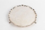 TIFFANY & Co. of London sterling silver salver in the Georgian style, 20th century, 31cm wide, 900 grams