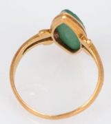 An antique 18ct gold ladies ring with green cameo hardstone insert, 19th century, 2.4 grams total - 3