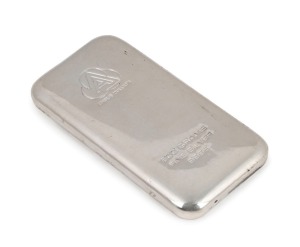 A 500 gram fine silver bullion bar, stamped "Ainsley Bullion, 500 Grams Fine Silver, 9999"