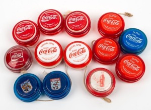YO-YOS: Thirteen assorted vintage examples