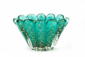 SEGUSO green Murano glass vase with gold inclusions, bearing remains of original foil label, 9cm high