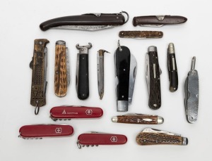 Sixteen assorted antique and vintage pocketknives and multi-tools including an attractive Portuguese lock blade example, Swiss Army, horn handle and an unusual WWI period example with cartridge tool, 19th and 20th century, (16 items)