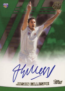 2001-04 cricket cards, noted 2001 Topps signature cards for Jason Gillespie, Brett Lee & Damien Martyn; 2002 Elite "Cricket Australia" [140] including 8 signature cards. Mainly G/VG.