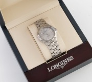 LONGINES "Conquest" stainless steel wristwatch with quartz movement in original box - 2