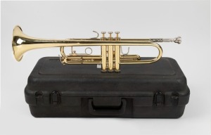 BACH American trumpet in case, ​​​​​​​the case 58cm wide