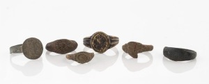 Six assorted Roman rings, bronze and silver