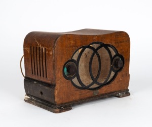 ASTOR MICKEY vintage timber cased mantle radio, barn find condition, ​​​​​​​19cm high