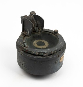 Azimuth Circle No. 4 6A/890 aircraft compass, c. 1940s, diameter 16cm.