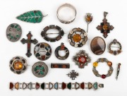 Assorted antique Scottish jewellery, silver and semi-precious stones, as is condition, 19th and 20th century