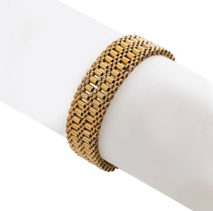 A vintage 14ct gold bracelet with gate link, 20th century, stamped 585, 27.8 grams