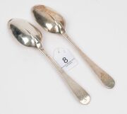 A pair of Britannia standard antique English tablespoons, 17th/18th century, ​​​​​​​20.5cm long, 124 grams total - 2