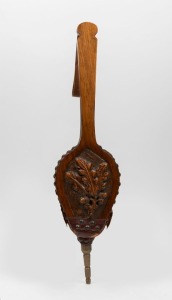 Antique Australian blackwood bellows carved with oak leaves and acorns, 19th/20th century, 61cm long