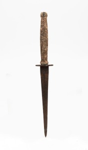 COMMANDO FIGHTING KNIFE with leather handgrip, WW2 period, relic condition, 31.5cm long