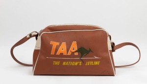 TAA (TRANS AUSTRALIA AIRLINES) "The Nation's Jet Line" vintage travel bag, mid 20th century, 28cm wide