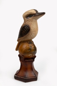 Vintage Australian hand-painted and fired plaster kookaburra statue, 20th century, 40cm high