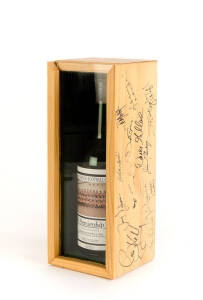 COLLINGWOOD: 1990 Premiership Port (numbered 0090 - empty) in wooden case with 20 signatures including Darren Millane