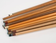 Fourteen assorted billiard cues from WALTER LINDRUM'S personal billiard room in Albert Park, Melbourne. Mixed vintages and manufacturers. - 3