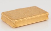 An antique French solid 18ct gold box by LOUIS-FRANCOIS&nbsp;TRONQUOY of Paris, beautifully decorated and engraved with the French Royal Ducal crown and monogram for ANTOINE D'ORLEANS. Circa 1847. 2.2cm high, 9cm wide, 5.3cm deep, 98.2 grams. - 4