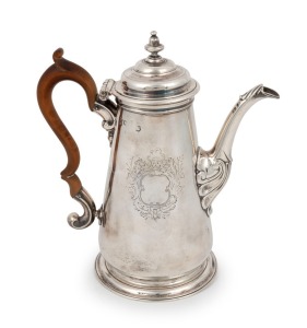 George II antique English sterling silver coffee pot, by Humphrey Payne of London, circa 1744, 21.5cm high, 646 grams including handle. PROVENANCE: formerly part of the Geoffrey Kaye Collection. Note: Kaye left a significant portion of his collection of a
