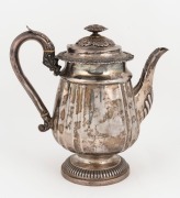 A fine quality Georgian sterling silver coffee pot, by Joseph Angell of&nbsp;London, circa 1824, 22cm high, 834 grams - 3