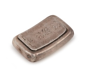 A Georgian sterling silver snuff box with engraved decoration, by William Pugh of Birmingham, circa 1813, 6.2cm wide, 37 grams