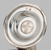 A Scottish sterling silver jug with Queen Anne silver coin set into the lid, made by Edward & Sons of Glasgow, 13cm high, 488 grams - 5