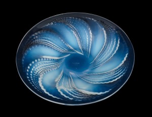 LALIQUE&nbsp;opalescent French Art Deco glass bowl, acid etched mark to base "R. Lalique, France", 25cm diameter