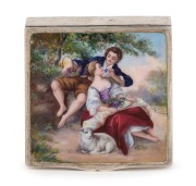 An antique Continental silver box with a fine quality enamel romantic scene to the top, 19th century, 6.5cm wide, 113 grams - 2