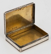 NATHANIEL MILLS antique English sterling silver snuff box, made in Birmingham, circa 1844, 8.5cm wide, 134 grams - 2